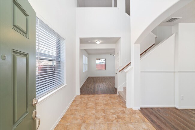 Building Photo - 8914 Parlin Ridge Dr