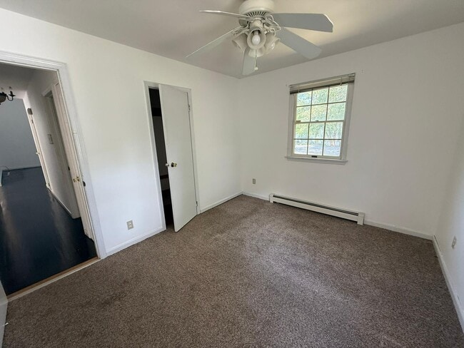Building Photo - 82 Upton Dr