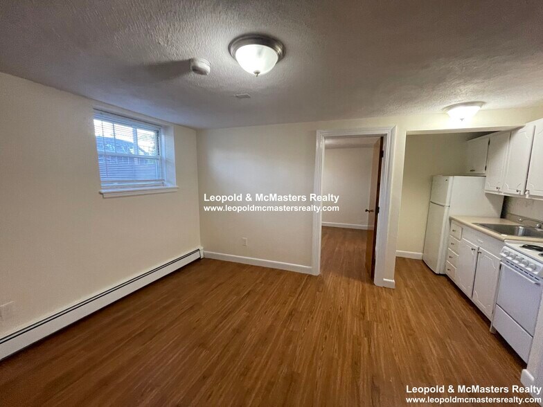 Building Photo - 177 Beacon St