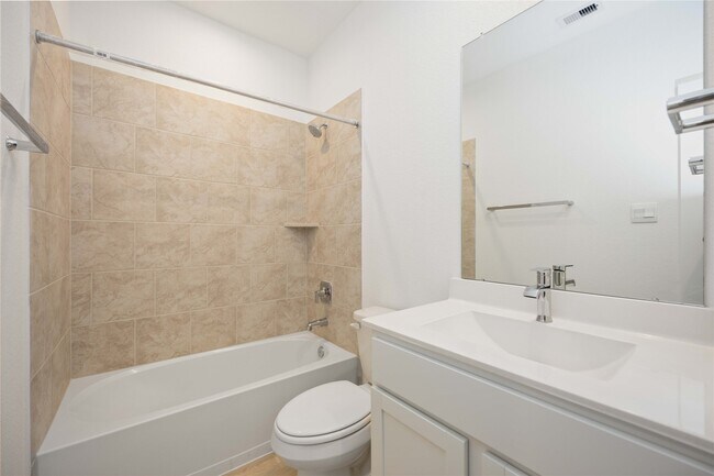 Building Photo - 31622 Farlam Farms Trl