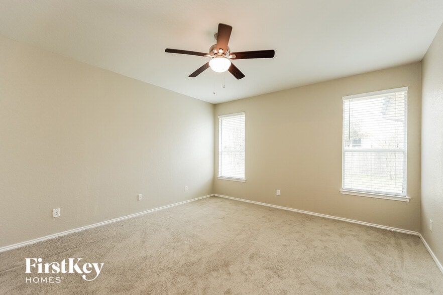 Building Photo - 6203 Palmetto Way