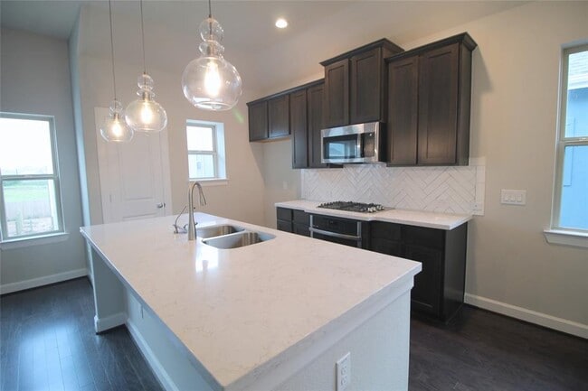 Building Photo - 11917 Oakmont Valley Trace