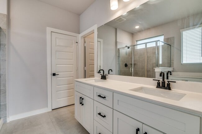 Building Photo - 7015 Hopper Ct