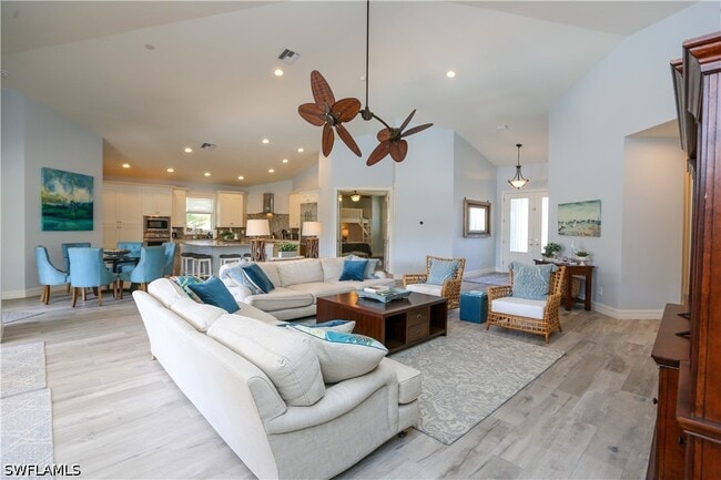 Building Photo - 1480 Curlew Ave