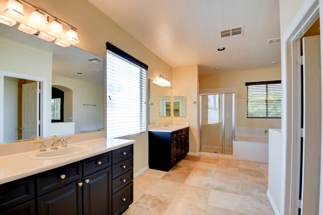 Building Photo - Rhodes Ranch Luxury Home with Pool