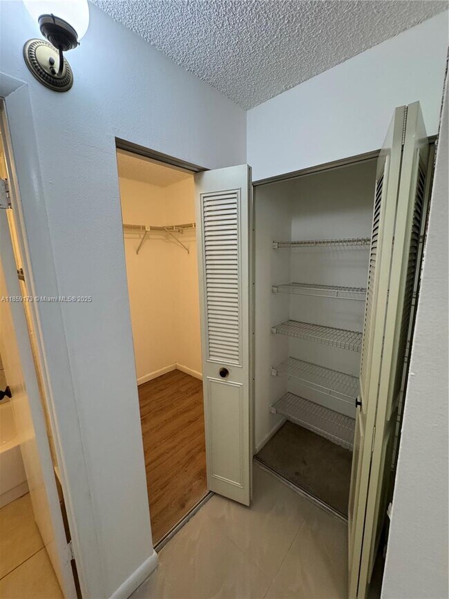 Building Photo - 6841 SW 147th Ave