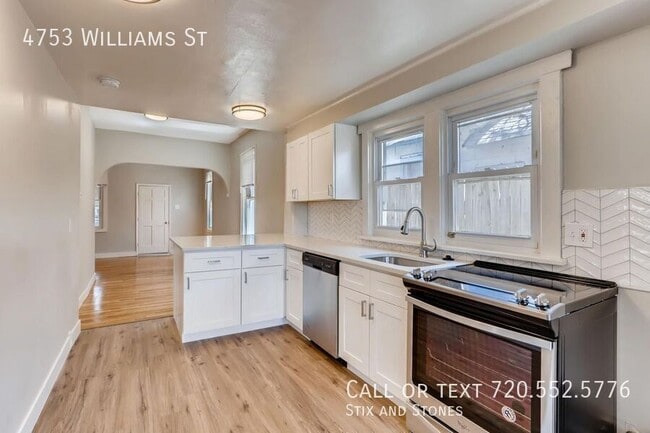 Building Photo - 4753 N Williams St