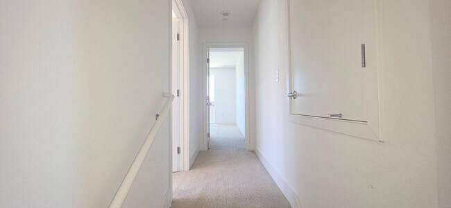 Building Photo - Luxury New Build with 2 En-Suites | Quartz Kitchen | Prime Fremont Location