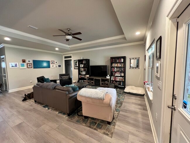 Building Photo - 2180 Ranch Dr