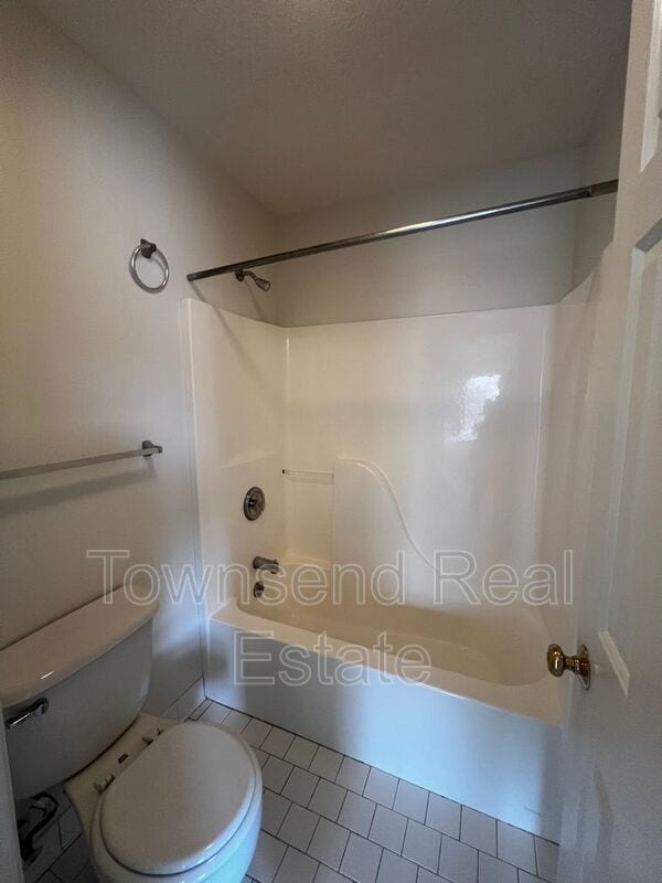 Building Photo - 1036 Ancestry Dr