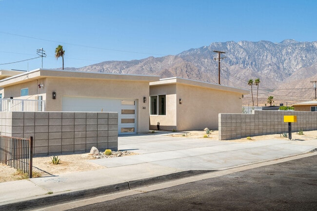 Building Photo - 361 W Sunview Ave