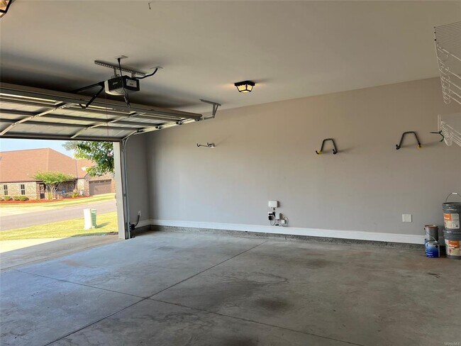 Building Photo - 966 Wheat Ridge Dr