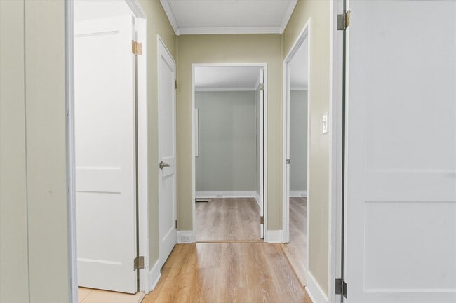 Building Photo - 2029 Ferdon Rd