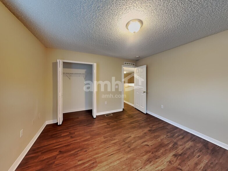 Building Photo - 13727 Gentle Woods Ave