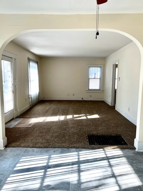 Living Room - 517 W Minota St