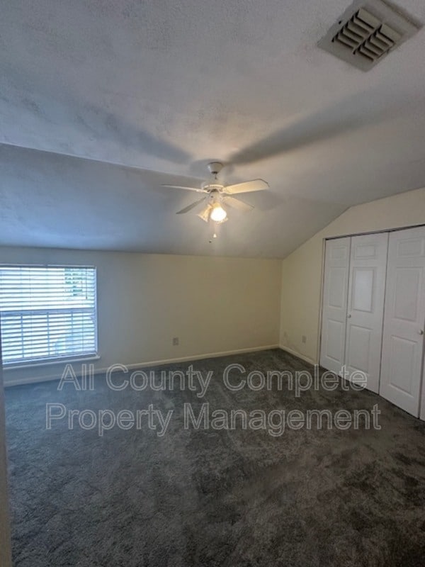 Building Photo - 8550 Sturbridge Cir W