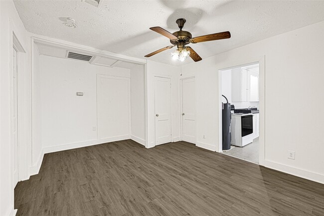 Building Photo - 969 Wakefield Dr