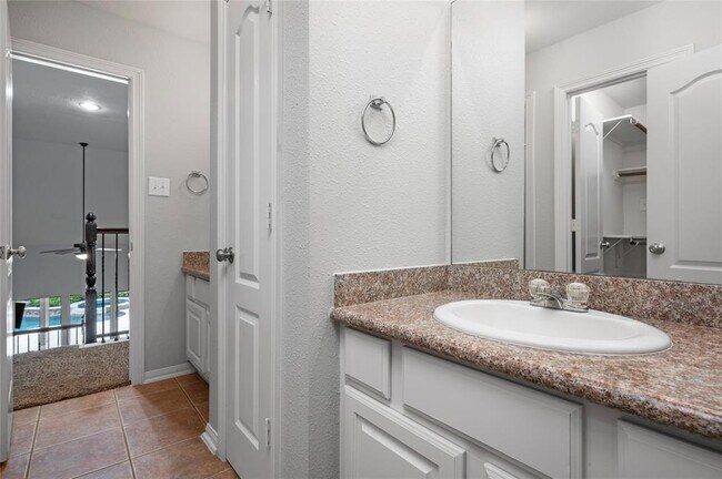 Building Photo - 25303 Hall Meadow Ln