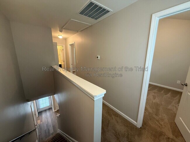 Building Photo - 1207 Willard St