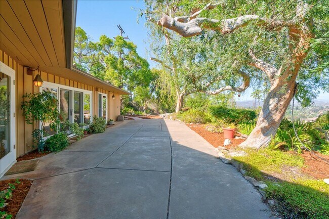 Building Photo - Rancho San Diego Custom Home with Panorami...