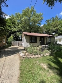 Building Photo - 1012 Oakley Ave