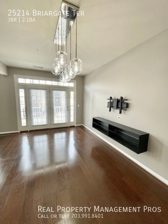 Building Photo - 25214 Briargate Terrace