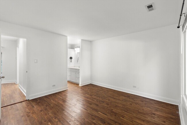 Building Photo - 850 Sheldon Ct