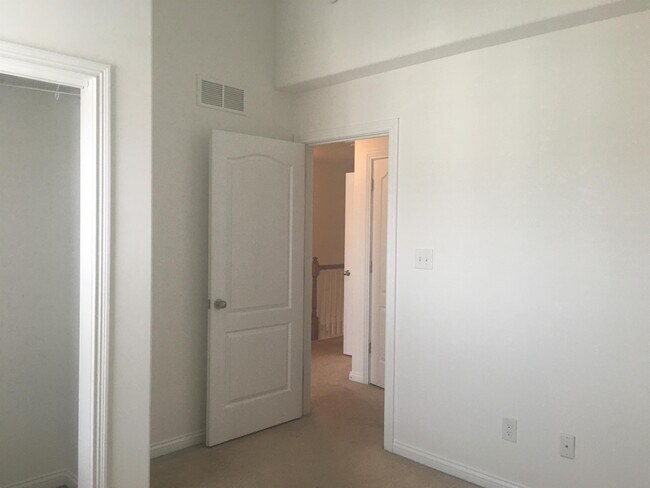 Building Photo - 311 Burley Ave