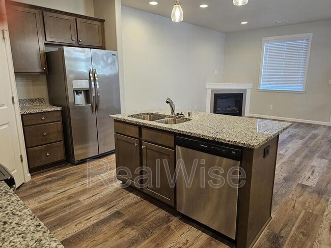 Building Photo - 5724 NE 58th Way