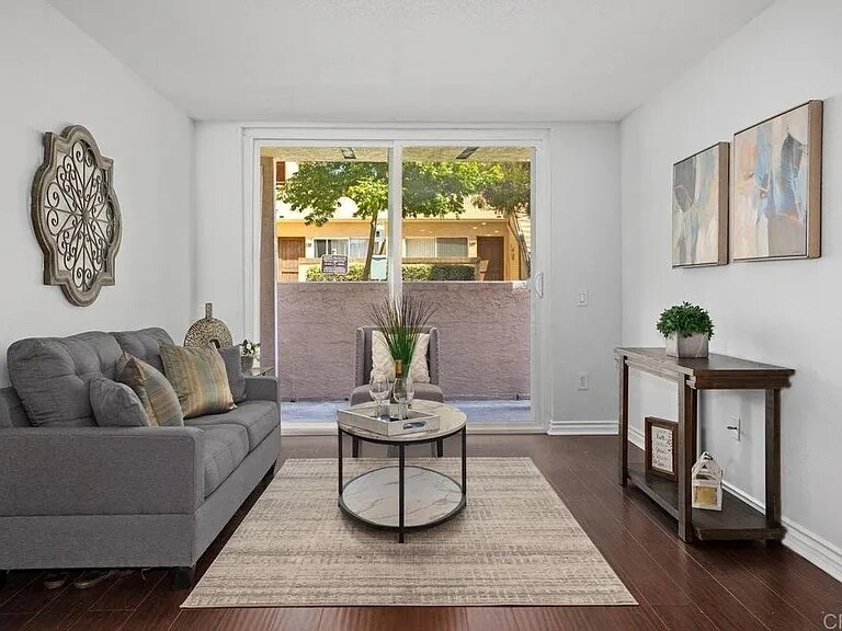 Building Photo - 3945 Nobel Dr