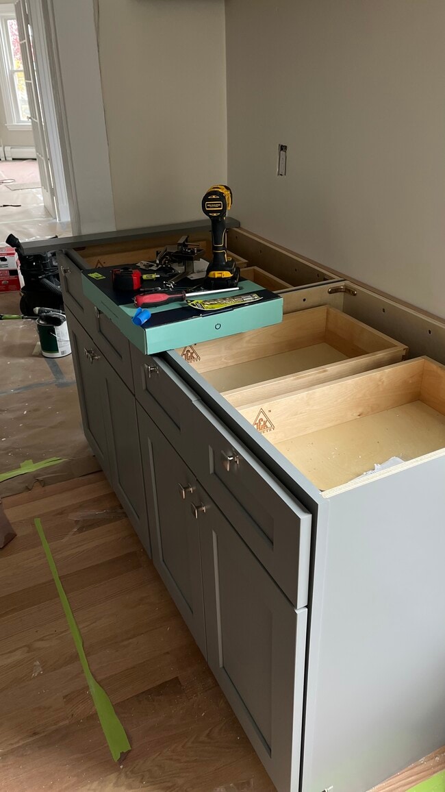 Building Photo - 11 Hatch St