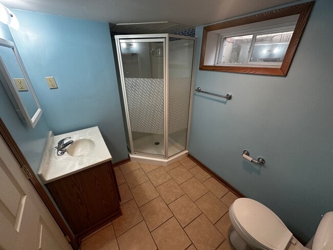 Building Photo - 2205 Monterey Dr