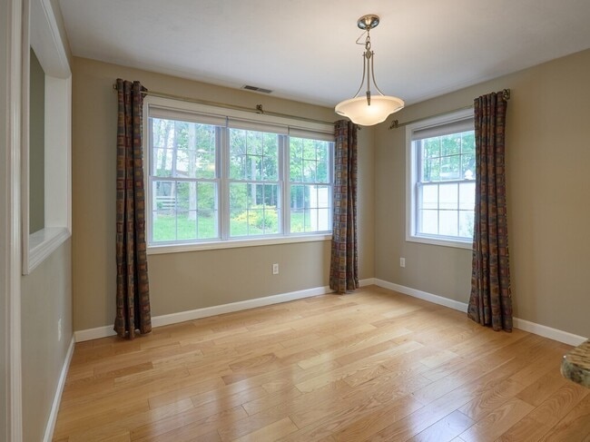 Building Photo - 9 Angela Rose Ln