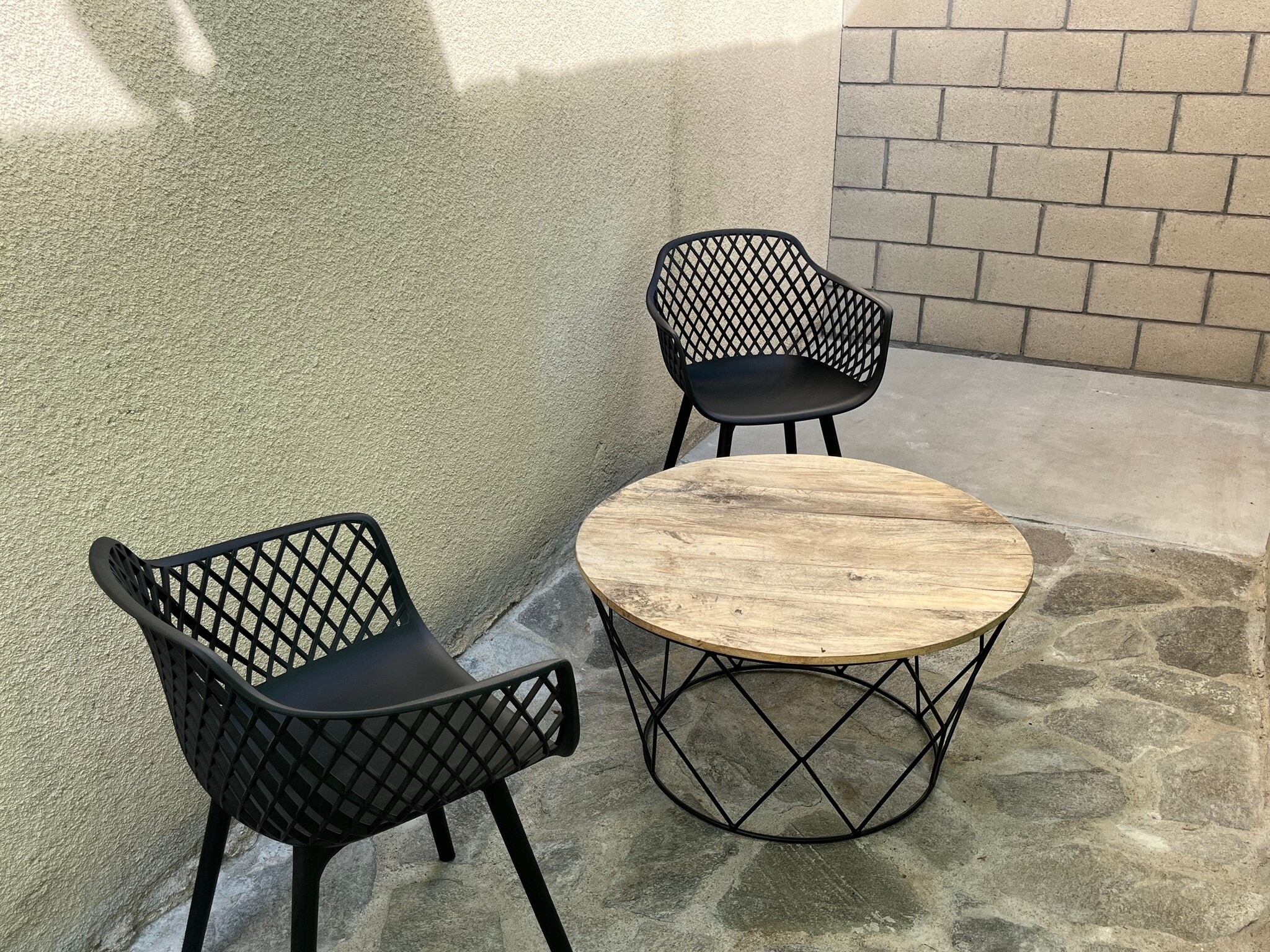 Building Photo - 3547 E Green St