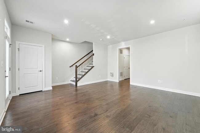 Building Photo - 22310 Seabring Terrace