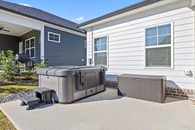 Building Photo - 7183 Tailgate Lp