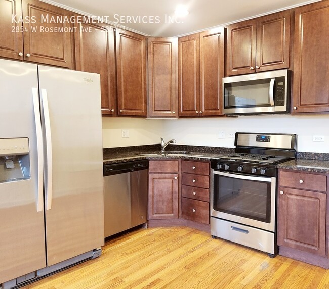 Building Photo - 2854 W Rosemont Ave