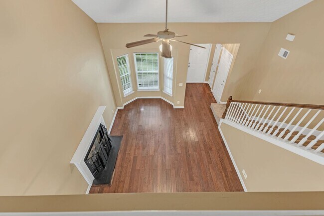 Building Photo - Awesome 3BR/2BA home near Percy Priest!