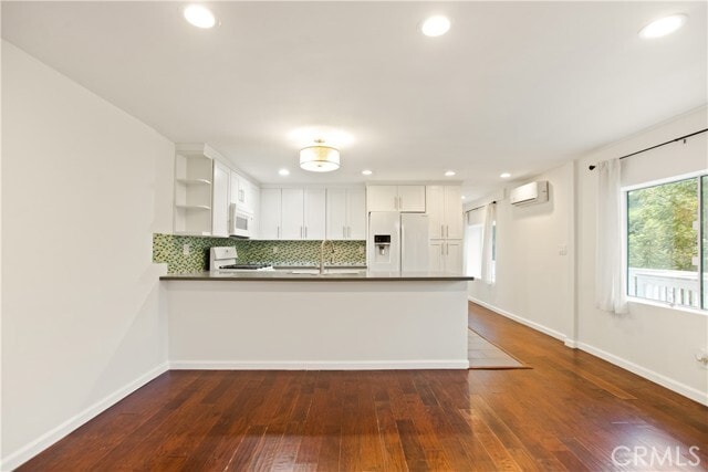 Building Photo - 3617 Sunswept Dr