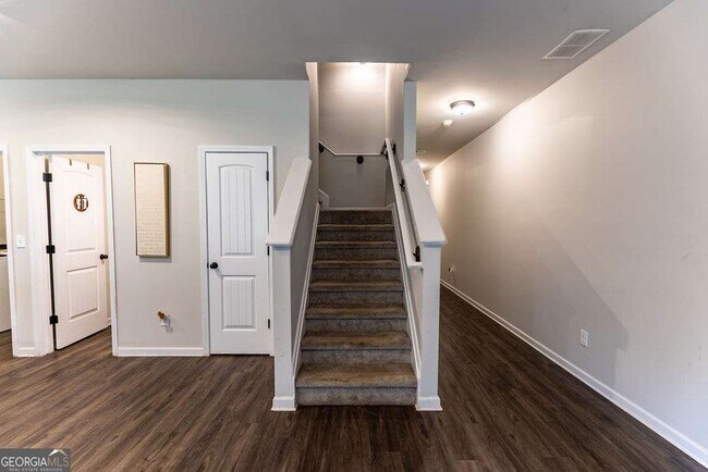 Building Photo - 1028 Mcconaughy Ct