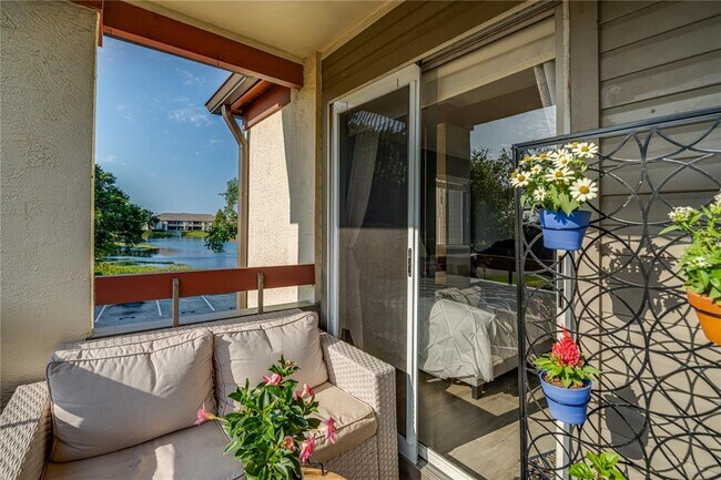 Building Photo - 10263 Gandy Blvd N