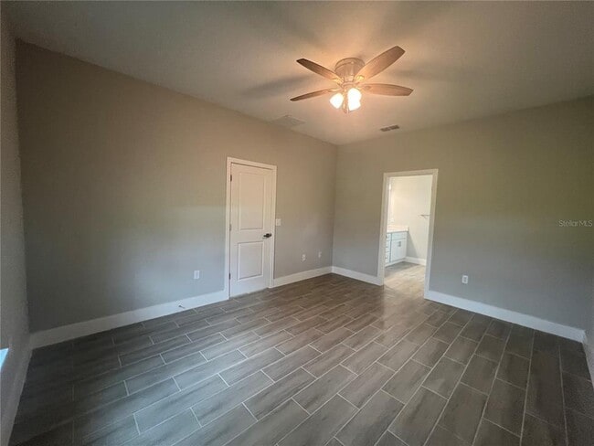 Building Photo - 1262 Oxsalida St