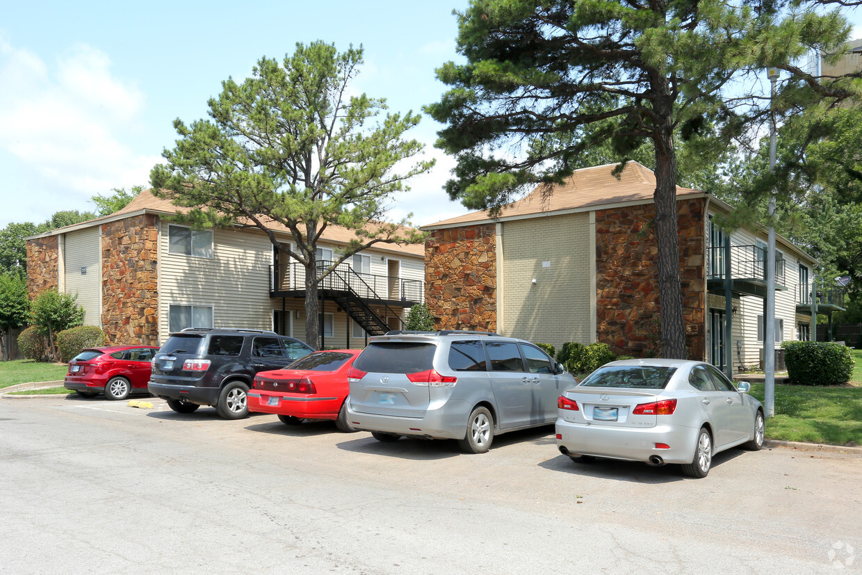 Bandon Trails Apartments Tulsa Ok Apartment Finder