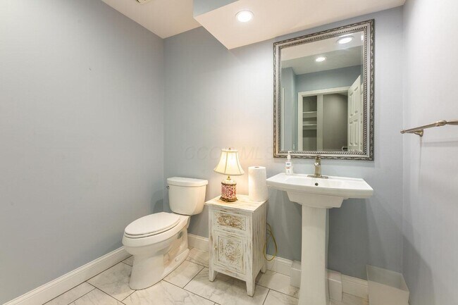 Building Photo - 5816 Leven Links Ct