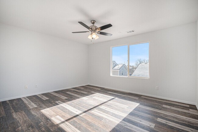 Building Photo - 8303 S Pierce Way
