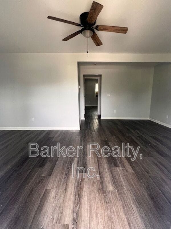 Building Photo - 1602 Pender St