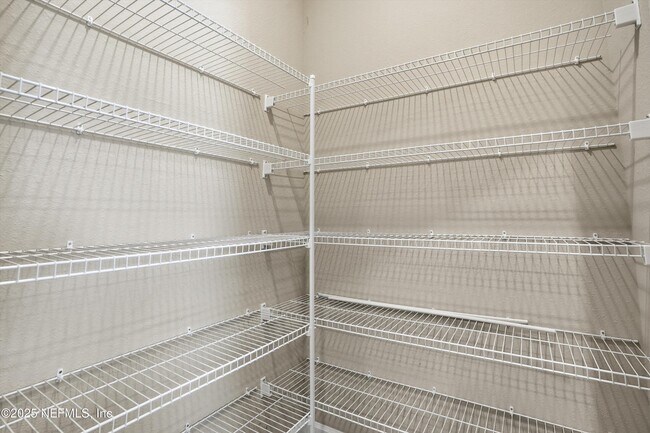 Building Photo - 1762 Amberly Dr