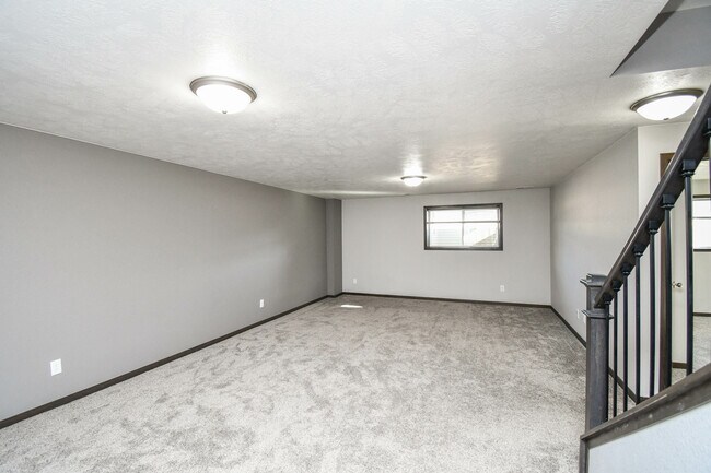 Building Photo - 3616 S Outfield Cir