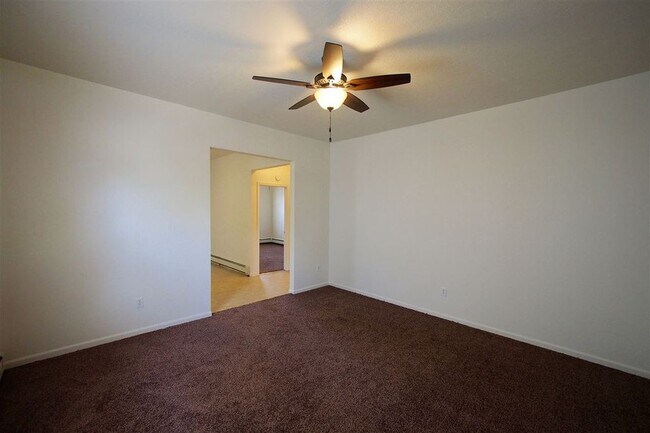 Building Photo - 509 Litchfield St