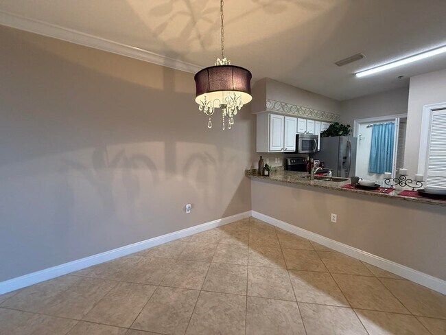 Building Photo - 5 Laguna St